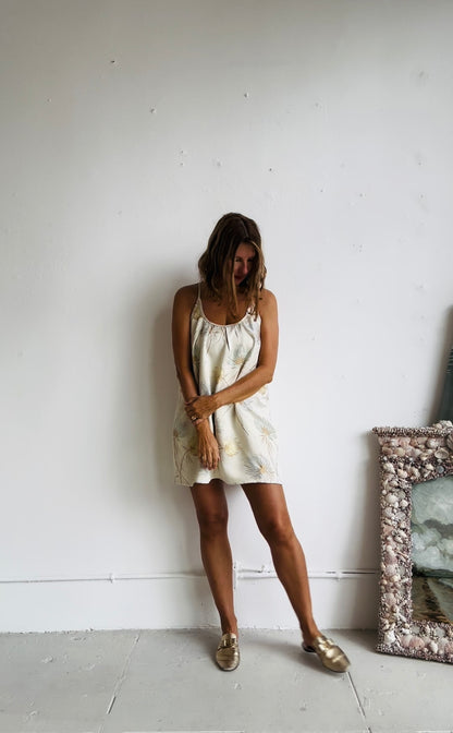 THE CASTELLO SHORTY (vintage fabric) champagne floral