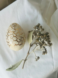18 ct Gold Ornamental Ceramic Egg